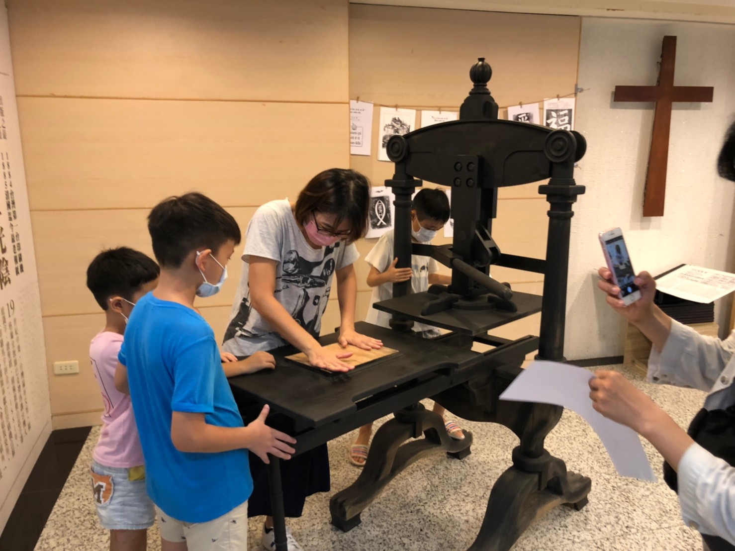記錄百年光陰，珍藏在地記憶 | 台灣教會公報社高雄書房